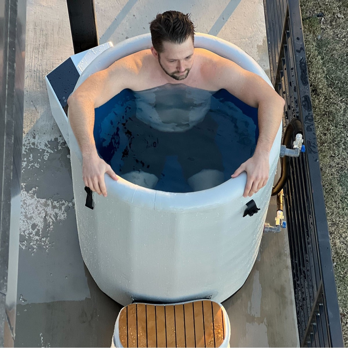 Revive - Inflatable Barrel Cold Plunge